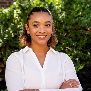Aryana Simpson headshot